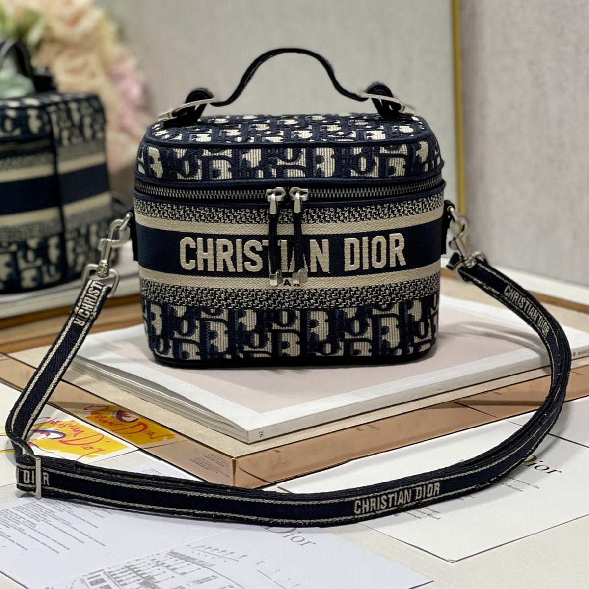 DIOR CROSSBODY MINI 18 VANITY CASE IN BLACK MONOGRAM OBLIQUE JACQUARD